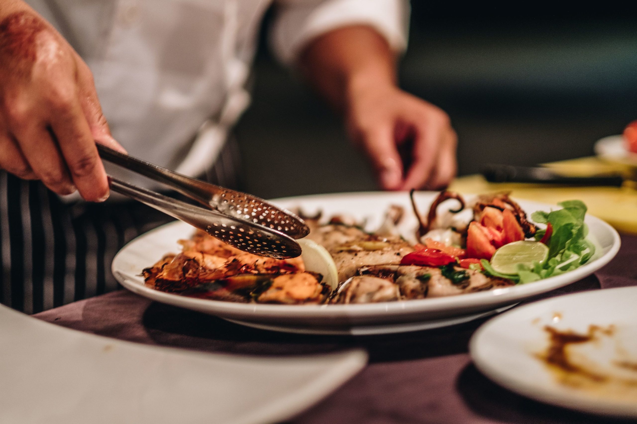 Qualities You Should Look For In A Food Distributor Merchant s 
